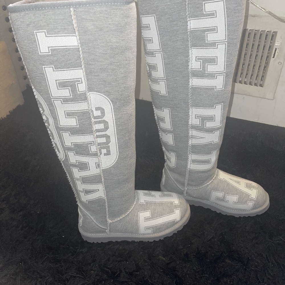 Telfar Ugg boots light grey